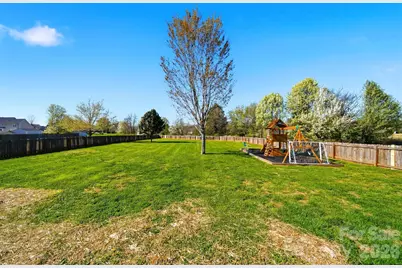 5050 Orchard Park Drive, Hickory, NC 28602 - Photo 39