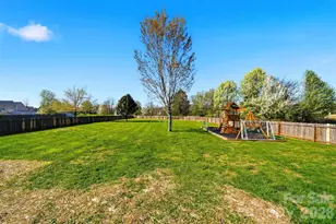 5050 Orchard Park Dr, Hickory, NC 28602 - Photo 39