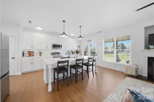 5050 Orchard Park Dr, Hickory, NC 28602 - Photo 5