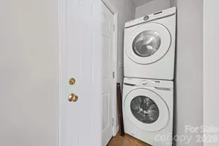 1866 Hilltop Cir, Gastonia, NC 28054 - Photo 9