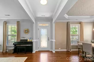 10421 Royal Winchester Dr, Charlotte, NC 28277 - Photo 5