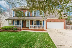 210 Pond View Ln, Fort Mill, SC 29715 - Photo 3