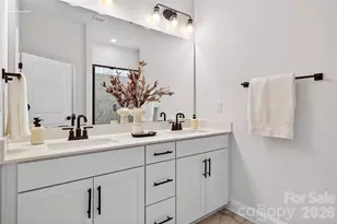 111 Rhuidean Ct, Troutman, NC 28166 - Photo 17