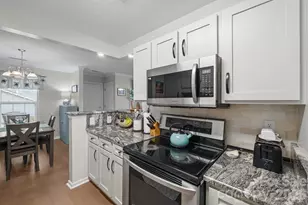 21153 Cold Spring Ln, Cornelius, NC 28031 - Photo 5