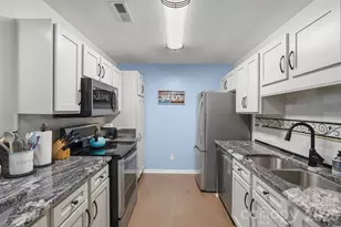 21153 Cold Spring Ln, Cornelius, NC 28031 - Photo 7