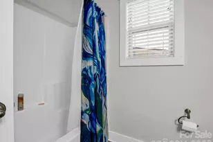 358 Cardwell Ln, Fletcher, NC 28732 - Photo 35