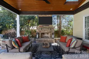 2727 Hampton Ave, Charlotte, NC 28207 - Photo 11