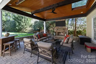 2727 Hampton Avenue, Charlotte, NC 28207 - Photo 5