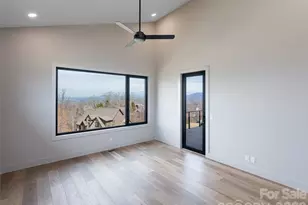 247 Coachman Dr, Hendersonville, NC 28791 - Photo 23