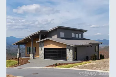 247 Coachman Drive, Hendersonville, NC 28791 - Photo 3