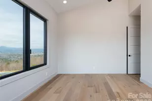 247 Coachman Dr, Hendersonville, NC 28791 - Photo 29