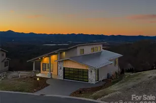 247 Coachman Dr, Hendersonville, NC 28791 - Photo 1