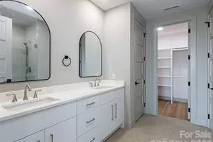 247 Coachman Dr, Hendersonville, NC 28791 - Photo 35