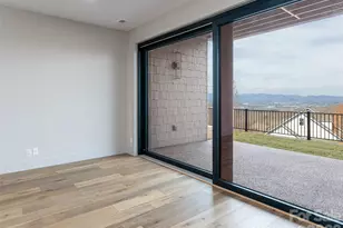 247 Coachman Dr, Hendersonville, NC 28791 - Photo 33