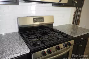 8731 Harris Lake Ln, Charlotte, NC 28269 - Photo 11