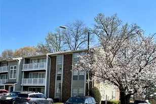 1649 Arlyn Cir, Charlotte, NC 28213 - Photo 27