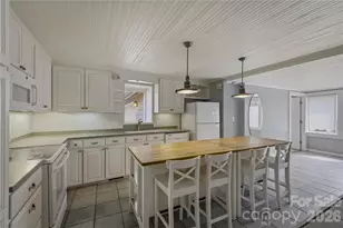 917 Zeline Ave NE, Valdese, NC 28690 - Photo 11