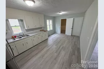 2610 Tablerock Road, Lenoir, NC 28645 - Photo 3