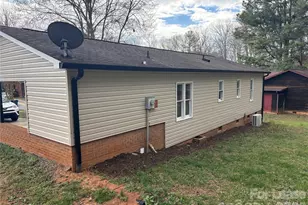 2610 Tablerock Rd, Lenoir, NC 28645 - Photo 11