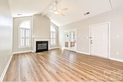 8348 Highland Glen Drive, Charlotte, NC 28269 - Photo 5