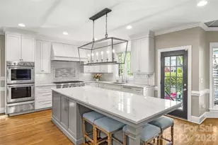 11132 Colonial Country Ln, Charlotte, NC 28277 - Photo 15