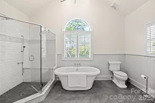 11132 Colonial Country Ln, Charlotte, NC 28277 - Photo 23