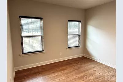 521 N Linwood Avenue, Charlotte, NC 28216 - Photo 15