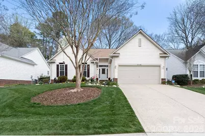 6246 Skyline Drive, Charlotte, NC 28269 - Photo 1