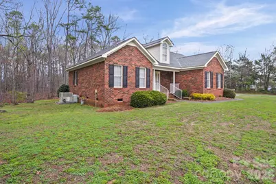 410 W Elm Street, Wingate, NC 28174 - Photo 5