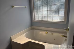 410 W Elm St, Wingate, NC 28174 - Photo 37