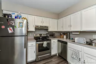 7304 Winery Ln, Charlotte, NC 28227 - Photo 5