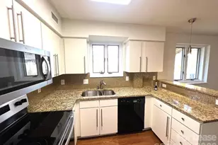 2441 Vail Ave, Charlotte, NC 28207 - Photo 9