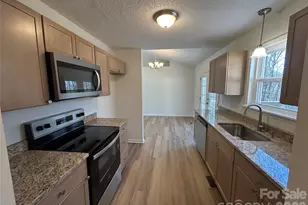 208 Poplar St, Heath Springs, SC 29058 - Photo 9