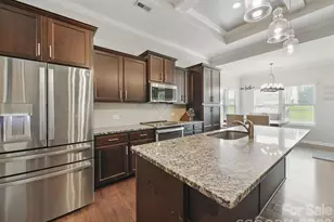 11225 Island View Ln, Lancaster, SC 29720 - Photo 11