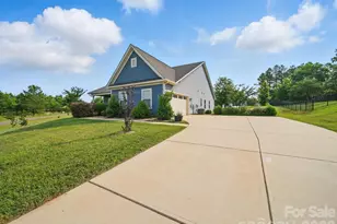 11225 Island View Ln, Lancaster, SC 29720 - Photo 3