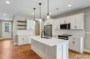 118 Chapel Xing Ln, Weaverville, NC 28787 - Photo 7