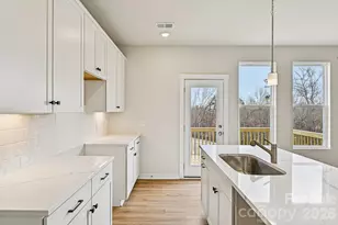 11025 Warfield Ave, Huntersville, NC 28078 - Photo 7