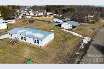 4610 Deal Road, Claremont, NC 28610 - Photo 5