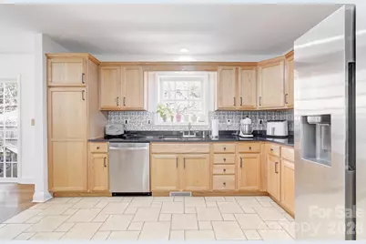 122 Loggers Run, Hendersonville, NC 28739 - Photo 3