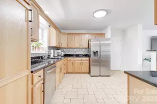 122 Loggers Run, Hendersonville, NC 28739 - Photo 17