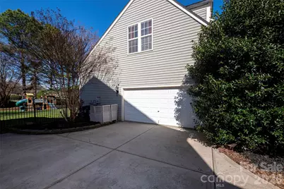 6610 Olmsford Drive, Huntersville, NC 28078 - Photo 23
