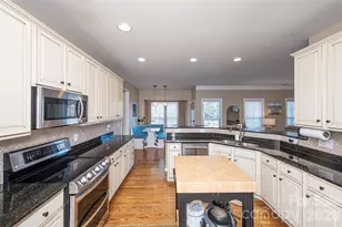 6610 Olmsford Dr, Huntersville, NC 28078 - Photo 7