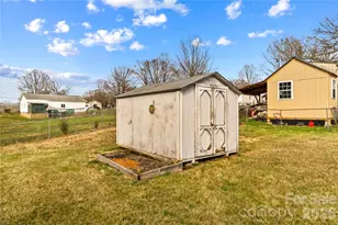 126 W Thomas St, Troutman, NC 28166 - Photo 31