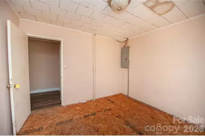 525 E Mills Street, Columbus, NC 28722 - Photo 23