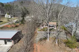 525 E Mills St, Columbus, NC 28722 - Photo 35