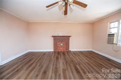 525 E Mills Street, Columbus, NC 28722 - Photo 7