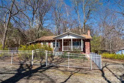 525 E Mills Street, Columbus, NC 28722 - Photo 1