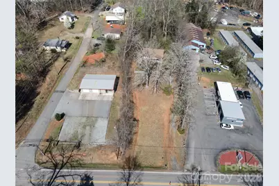 525 E Mills Street, Columbus, NC 28722 - Photo 5