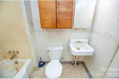 525 E Mills Street, Columbus, NC 28722 - Photo 17