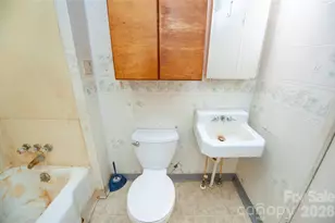 525 E Mills St, Columbus, NC 28722 - Photo 17